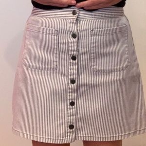 Urban Outfitters Kimichi Blue Striped Mini Skirt with snaps. Size 4